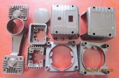 汽車配件_加工 供應(yīng)30缸塑件等汽車配件,生產(chǎn)廠家價格最優(yōu) 